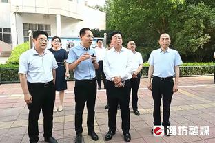 气炸！梅西中国香港行未登场，球迷怒撕球衣喊：去你大爷的！